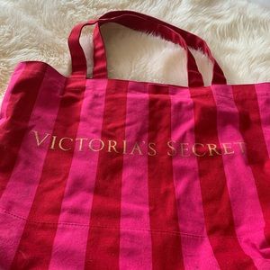 Victoria’a Secret tote bag